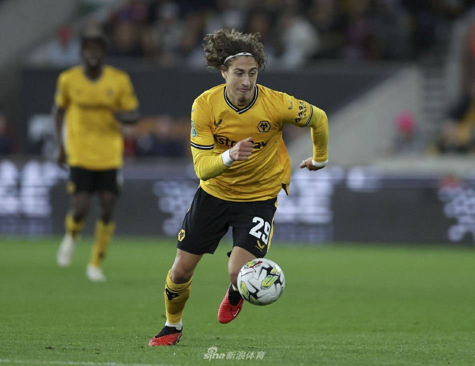 竞争日益激 竞争日益激